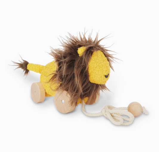 Leo the Pull-Along Lion